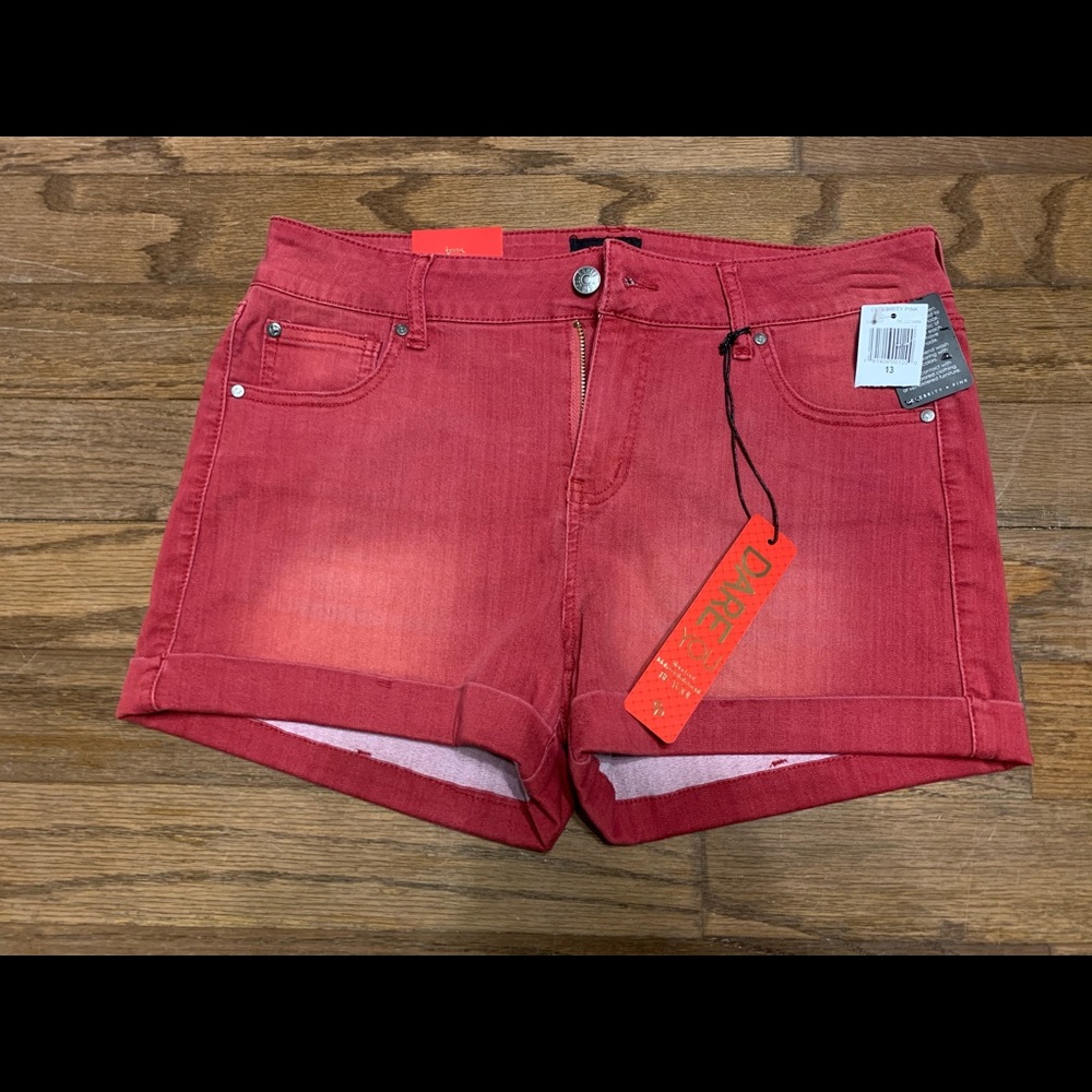 ❤️Celebrity Pink shorts , Tango dark Size 13/31